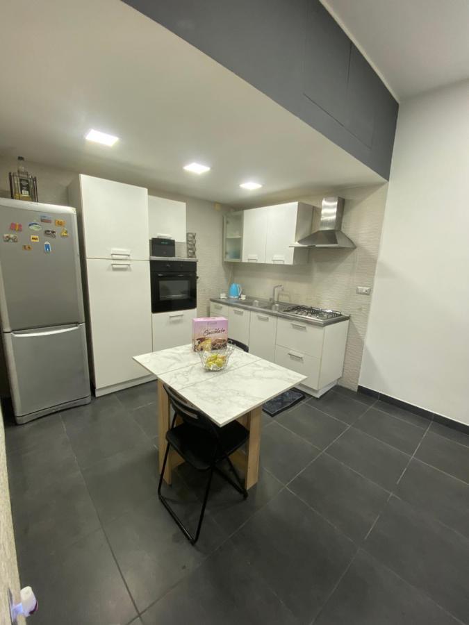 Napoli Centro Casa Con Due Camere E Cucina Kültér fotó
