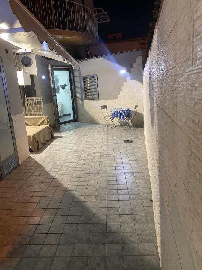 Napoli Centro Casa Con Due Camere E Cucina Kültér fotó